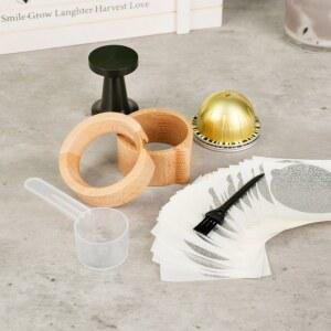 Vertuo 메이커와 호환되는 재사용 가능한 커피 포드 씰 키트 호일 뚜껑 필링 홀더 및 탬퍼가 있는