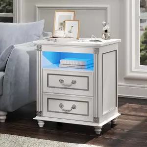 충전소가 있는 SKKT KT 나이트 스탠드 3가지 컬러 LED 조명 서랍장 2개가 사이드 테이블 콘센트가 침대 옆