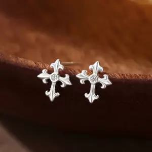 이스테리 실버999 순은 미니 십자가 은귀걸이 남녀공용