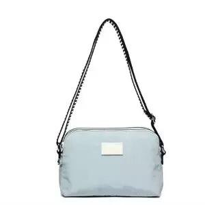 가벼운 외출 패브릭 가방 크로스백 블루