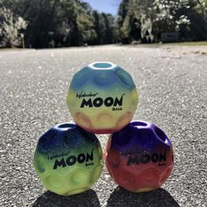 중력 무시하는 공 아이 야외 탄성 공놀이 맨손 캐치볼