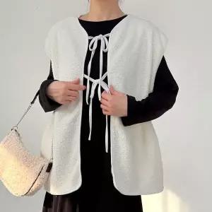 [하프클럽/아이우먼]아이우먼 보아후리스리본끈조끼 BAV940M512 빅사이즈