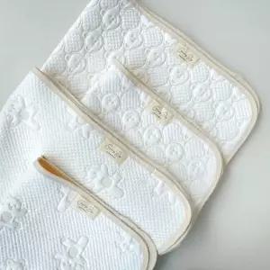 코코아허니 515F4 듀라곤 쿨매트 색상임의애견아이스 개매트 멍멍이 애완 강아지디자인 여름 반려 동물