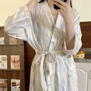 잔 스트라이프 패턴 여성 로브 가운 홈웨어 파자마잠옷 웨어 긴팔 텍스처 루즈핏 이넥 데일리 호텔 여행용