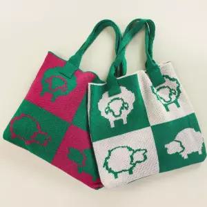 캐릭터 데일리 니트 에코백 내추럴핏 인스타패션 나들이가방 사계절 여자친구선물