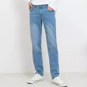 남성 라이트 블루 청바지 일자 스판바지 편한 커플룩 WEC7A87