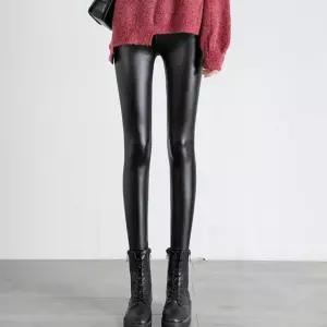 겨울 쫄바지 여자 레더 레깅스 가죽 블랙 융털 가득 쫀쫀한 스판 스타일리쉬 융털 가죽 블랙 기모 바이커
