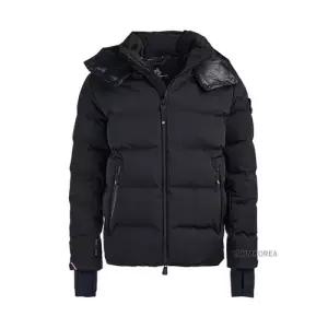 [몽클레어] FW24 남성 쇼트 다운 패딩 1A00043 53066 999