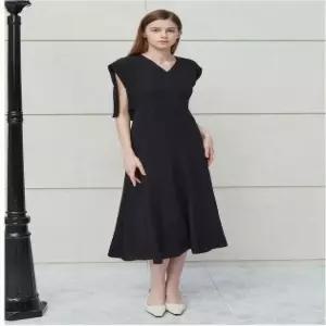 [더아이잗]더아이잗 백 패널 슬리브리스  원피스_K IN6A0OP09