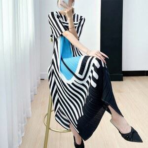 플리츠 원피스 편안한 캐쥬얼 슬림 스트라이프 프린트 여성 럭셔리 이브닝 드레스 여름 신상