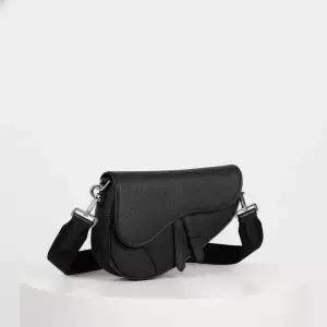 [디올]생산 미니 새들백 1ADPO191YMJ H00N 822446