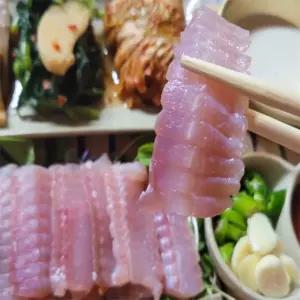 [맛] 숙성 흑산도홍어 중간맛1KG 홍어애 선물포장 어묵선물세트