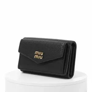 [미우미우]가죽 반지갑 5MH021 ADT7 F0002 818324