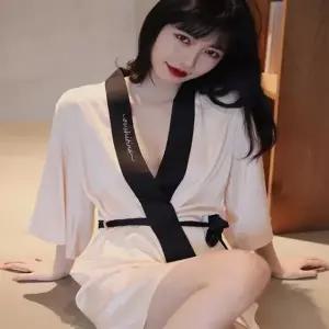 로브로 실크가운 여자 레터링 골프가운 실크 포인트