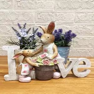 [텐바이텐]러브 이니셜 플라워 토끼 선반 테이블 미니어처 장식
