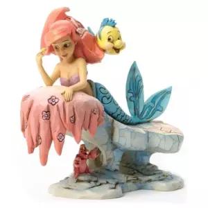18cm 인어공주 바위위의 디즈니 피규어 E4037501 (WFJ5Q4U)