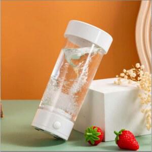 [미국배송] 단백질 쉐이크 믹스용 셰이커 병 자동 커피 교반 컵 휴대용 믹서 컵 및 블렌더 병 배터리 강력한 15온스 식품 등급 소재(흰색)