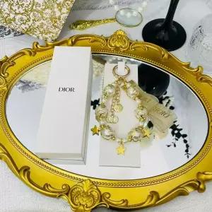 디올 뉴 노벨티 진주 스타 참 골드 럭키 키체인 선물 열쇠고리