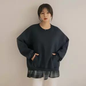 [66-120] 근체 체크 레이어드 맨투맨 티