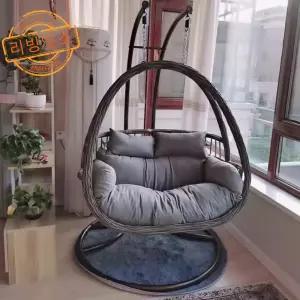 라탄 그네의자 2인용 의자 흔들 인테리어 카페 야외