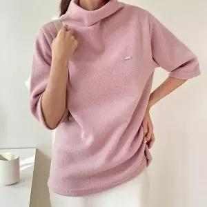 [하프클럽/다잇템]여자 폴라넥 펜던트 겨울반팔 큰사이즈 티셔츠