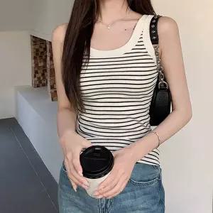 여자 배색 스트라이프 깔끔 라인 여름 데일리 외출 이너 나시 민소매단가라 여성 기본 기본티 레이어드 티