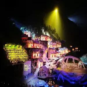 [신상품][NO옵션/NO팁]장가계직항 5일#대협곡 유리다리+VR #천문호선쇼#천문산+천문산사+유리잔도 #전신마사지 #보봉호수VIP#72기루내부관광#리무진버스#포토북#특식7회#쇼핑2회