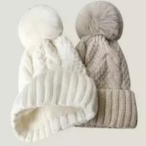 방울 꽈배기 털 겨울용 여자 니트 방한모자