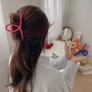 헤어 집게핀 컬러 꼬임 비비드 슬림 WEDD987