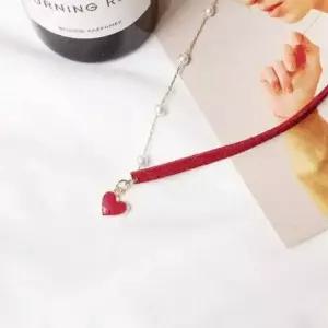 [알티피아]초커목걸이 레더 여성 레드 트렌디한목걸이 여자데일