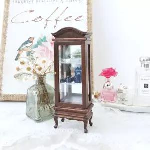 [텐바이텐]미니어쳐 엔틱 장식장과 블루 포트