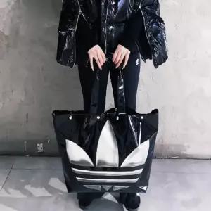 아디다스 올웨이즈 오리지널 쇼퍼백 블랙 II3391