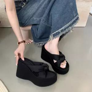 러블리 베이직 여성 리본통굽슬리퍼여자신발 샌달 샌들 아쿠아슈즈 키높이 여름 바캉스