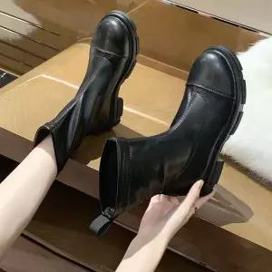 [하프클럽/알티피아]여성 가보시 통굽 미들 워커 부츠 F59