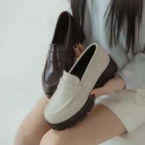 SOVO 로렌지 플랫폼 단화 로퍼 5cm