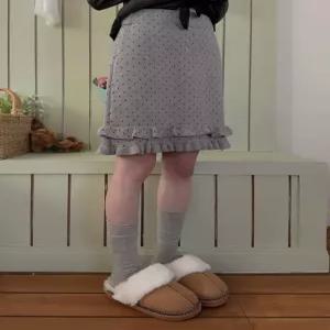 [엘루이즈][엘루이즈] 시에느 도트 니트 프릴 도톰 밴딩 미니스커트(2color)