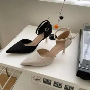 발목스트랩힐 여성구두 하이힐 스틸레토 캐주얼신발 WA438B4