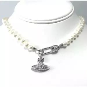 미국 비비안 웨스트우드 흰 진주 안전핀 클립 참 실버 목걸이 초커 체인 387017285441