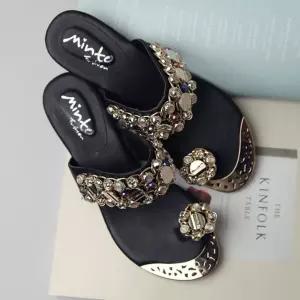 엄지쪼리 웨지굽 슬리퍼 중년신발 포인트 여름신발 여성슬리퍼 여름슬리퍼