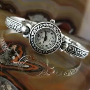 Wr앵글r New 여성 실버 웨스턴 하트 Detail B앵글 손목 시계 [세금포함] [정품] 패션시계 손목시계 명품시