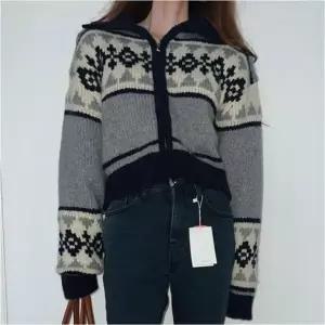 아우터 패턴 루즈핏 겨울 가디건 눈꽃 빅카라 2컬러 여자 니트