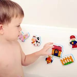 유아 목욕 욕실 장난감 붙였다 떼었다 욕조 타일 놀이 물놀이 완구 두돌 두살 세살 어린이 육아템 애기 아