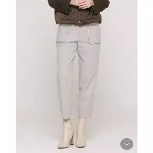 [손정완](타임스퀘어점패션관)벨벳 자바라 포켓 배기팬츠ZDL5454032