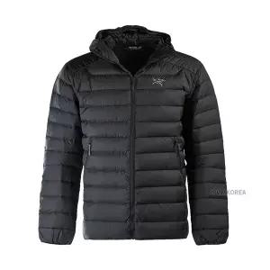 [아크테릭스] FW25 남성 세륨 후드 패딩 X000010521 BLACK
