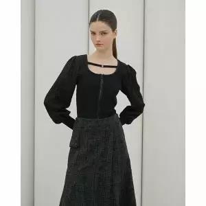 [에고이스트] EQ4KG061 우븐패치 장식 포인트 페미닌 가디건 (24년 겨울)