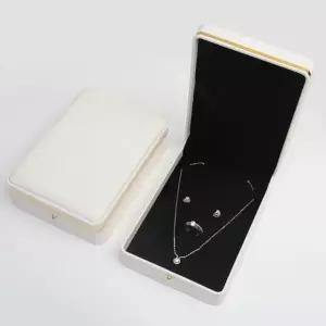 악세서리 하드케이스 쥬얼리 수납함 중세트 선물용 화이트 (WFJ5TJ5)