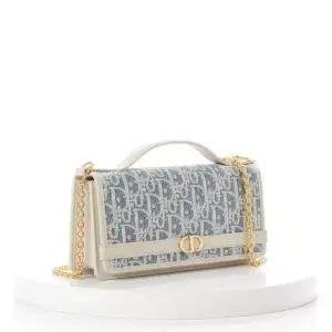 [디올]25FW 30 Montaigne 캔버스 파우치 S4302UDFD 925 820289