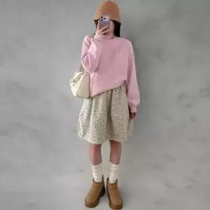 [다잇템] 여성 쁘띠 FW 후레아 패턴 사랑스러운 플라워 일상용 미니스커트