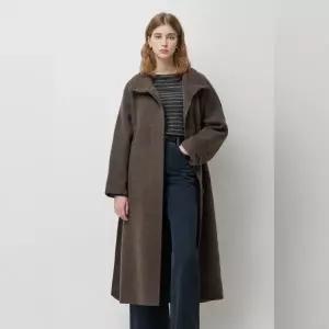 [롯데백화점]시슬리 스텔라 하이넥 롱 코트 SACT37561