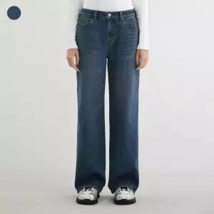 게스 진 여성 기모 D톤 와이드 YP4D9175